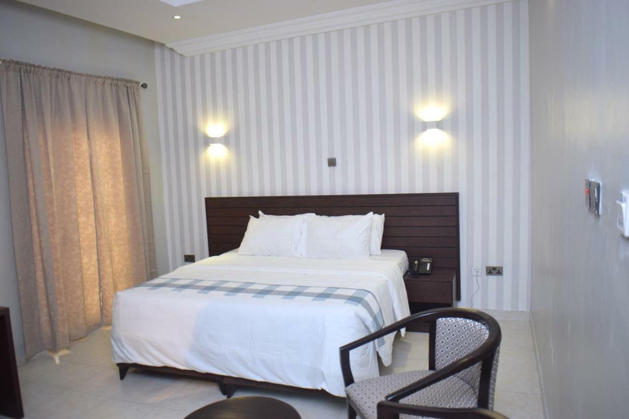 Toa Hub Hotel Port Harcourt Exterior photo
