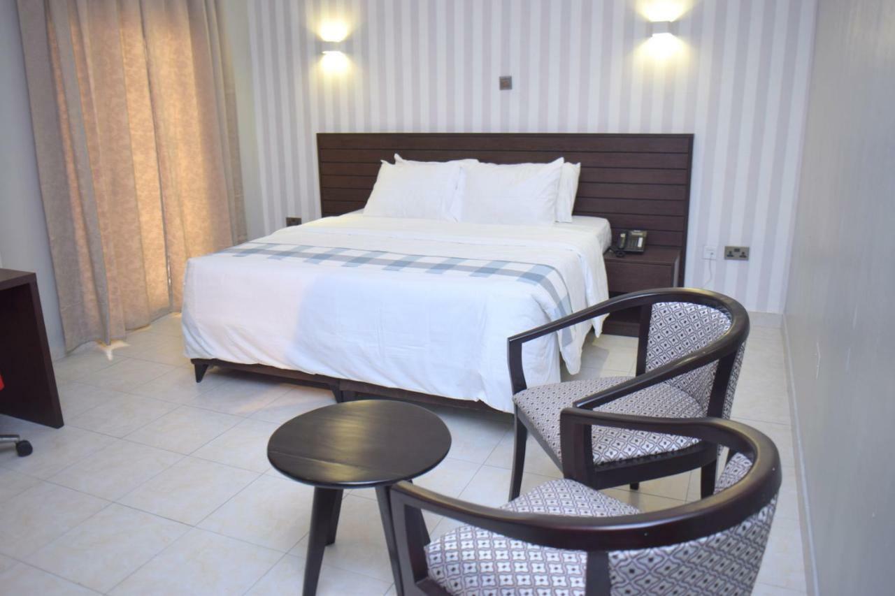 Toa Hub Hotel Port Harcourt Exterior photo